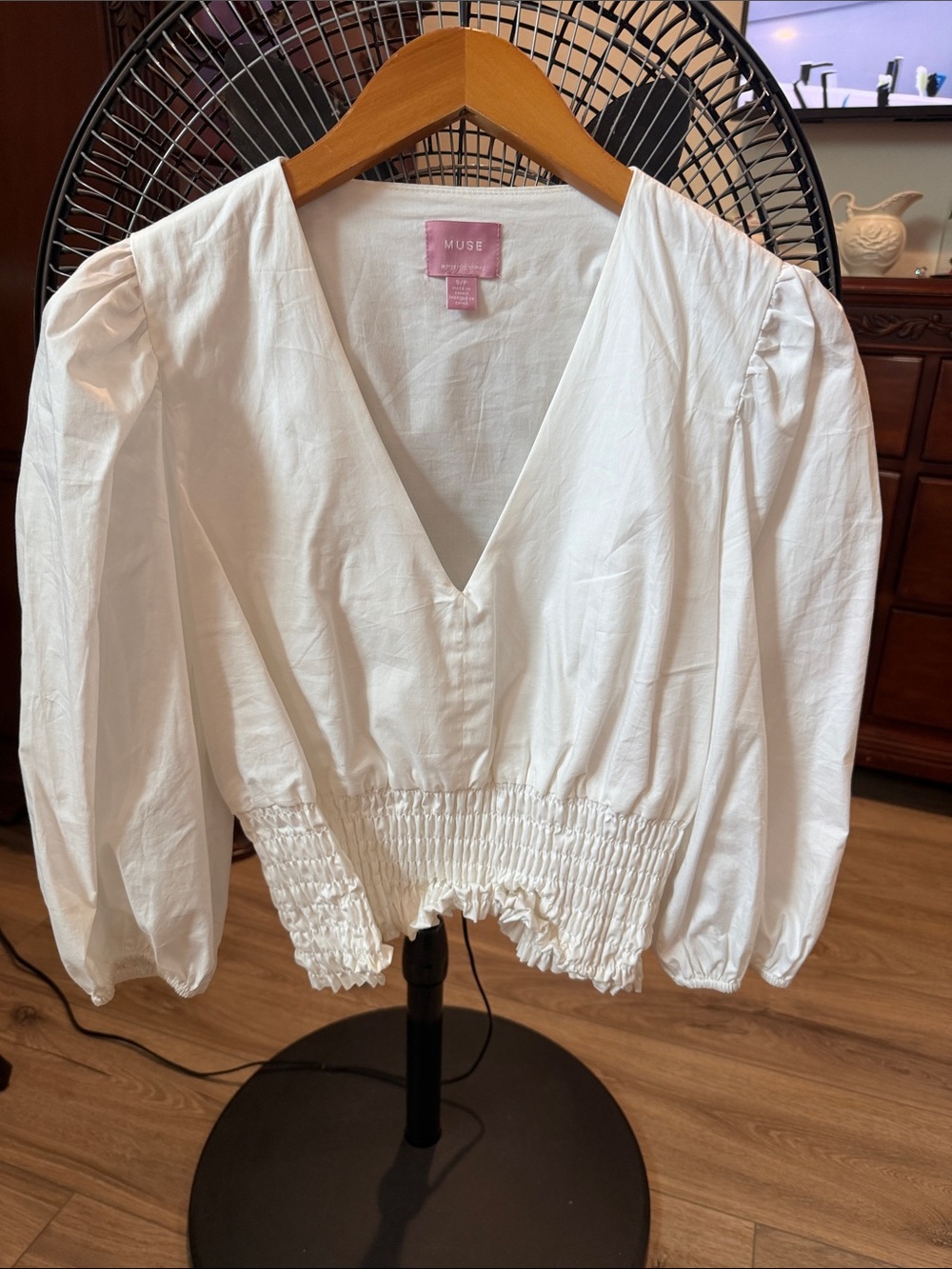 Muse White V-Neck Smocked-Hem Puff Sleeve Blouse